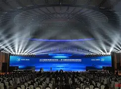 包含成都蓉城内部会议纪要流出：国际比赛日迎来里程碑，社区盾使命明确，临场指挥获称赞的词条