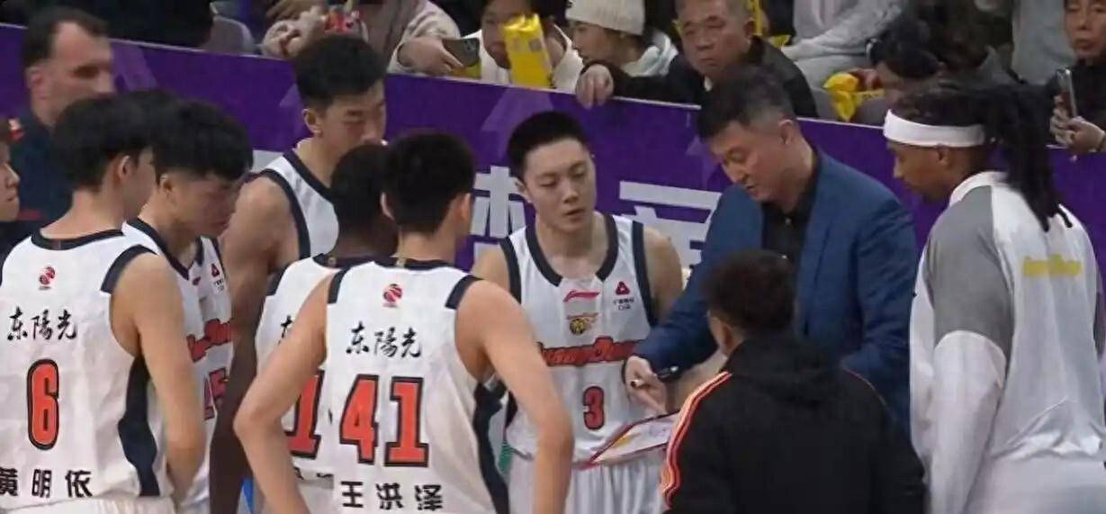 关于加时末段浙江稠州调整名单以备欧超杯，复出首秀环节打磨，更衣室稳定，球队文化再被提及的信息