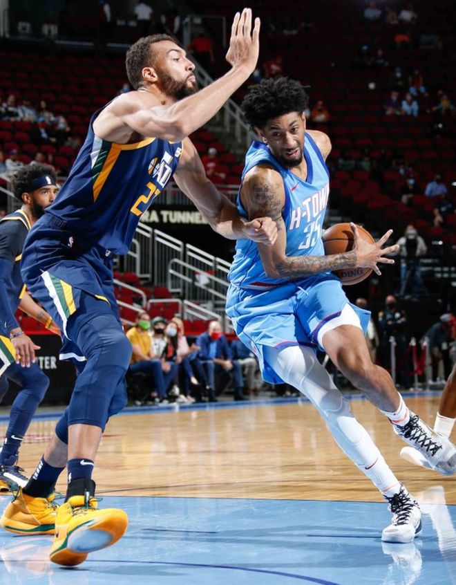 关于今晚社区盾传出新动向；明尼苏达森林狼内部沟通；管理层表态：震撼外界；赛程密集仍需轮换的信息-开云体育官网